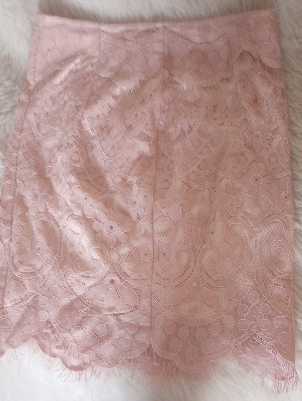 Elegant Pink Lace Pencil Skirt